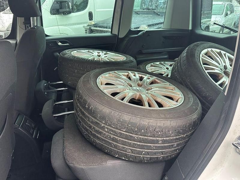 Gebraucht Skoda Yeti Experience 140 PS (102 kW) 2011 Weiß SUV