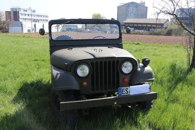 Grün Gebraucht 1968 Jeep CJ SUV | 13.500 € - Bild 1/4