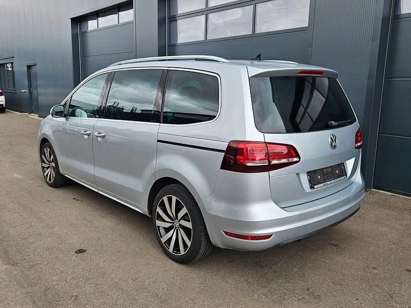 Gebraucht VW Sharan Highline 150 PS (110 kW) 2016 Silber Van / Kleinbus