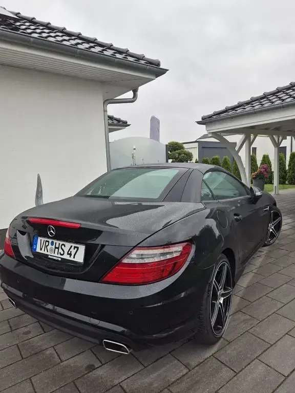 Gebraucht Mercedes SLK200 184 PS (135 kW) 2015 Schwarz Cabrio