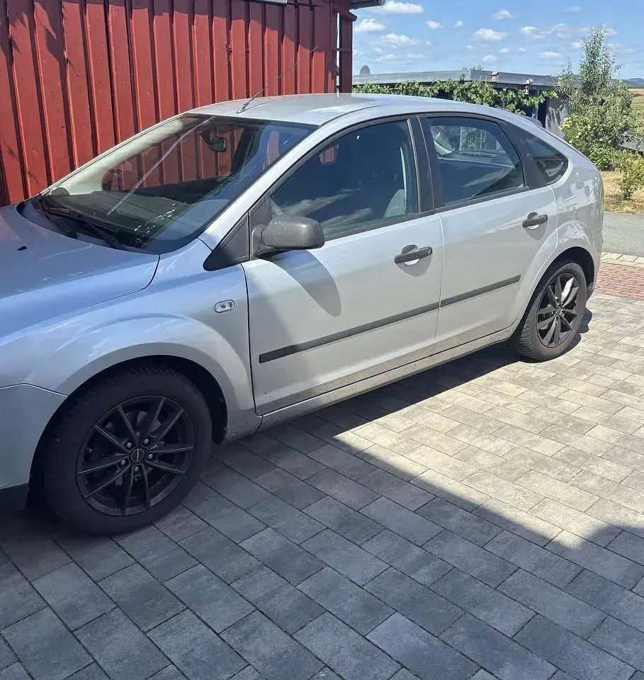 Gebraucht Ford Focus 101 PS (74 kW) 2006 Limousine