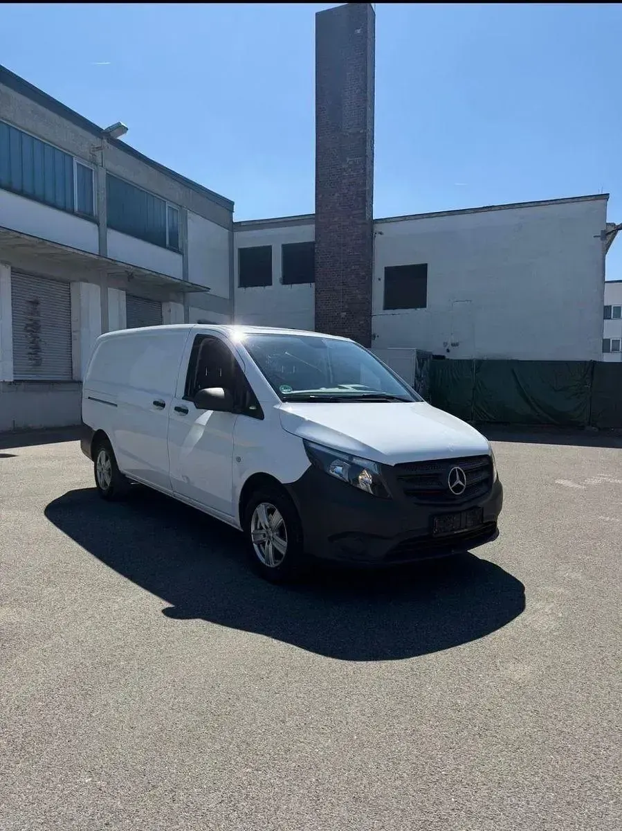 Gebraucht Mercedes Vito 102 PS (75 kW) 2021 Weiß Van