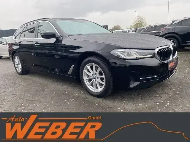 Używany BMW 520 Performance 190 KM (139 kW) 2022 Czarny Kombi