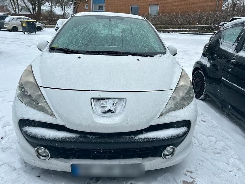 Gebraucht Peugeot 207 75 PS (55 kW) 2009 Weiß Kleinwagen
