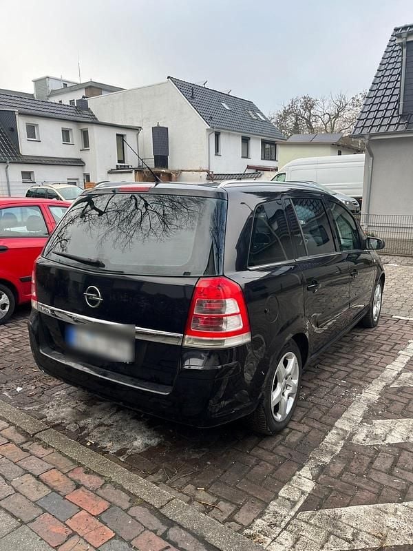 Gebraucht Opel Zafira 125 PS (91 kW) 2009 Schwarz Van / Kleinbus