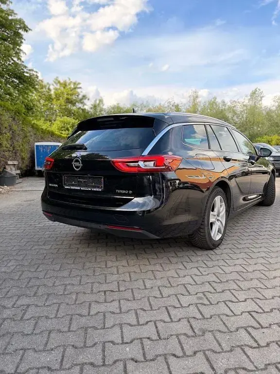 Gebraucht Opel Insignia 170 PS (125 kW) 2018 Schwarz Limousine