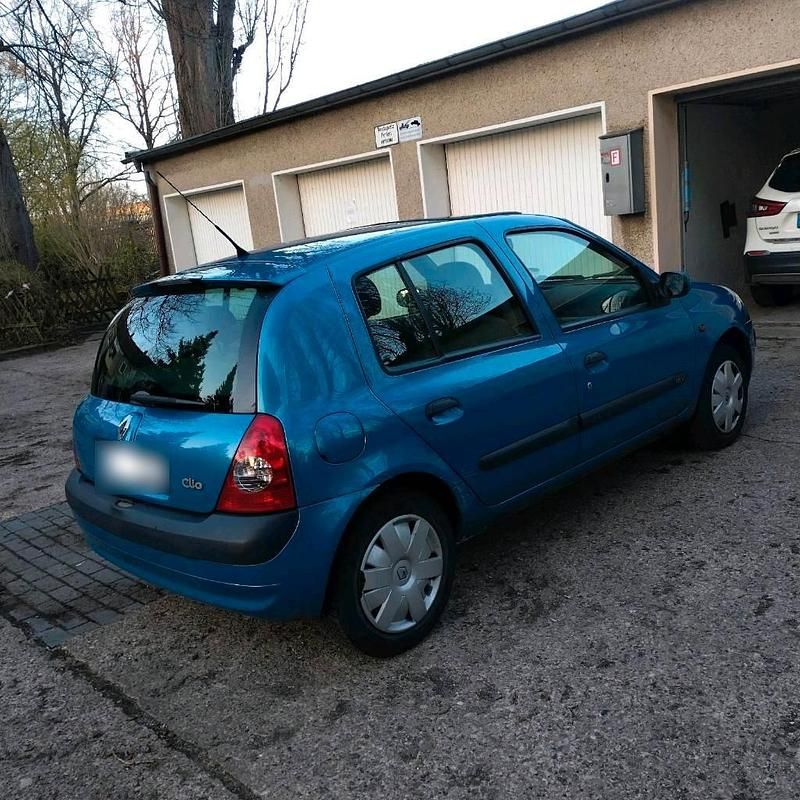 Gebraucht Renault Clio II 75 PS (55 kW) 2001 Blau Kleinwagen