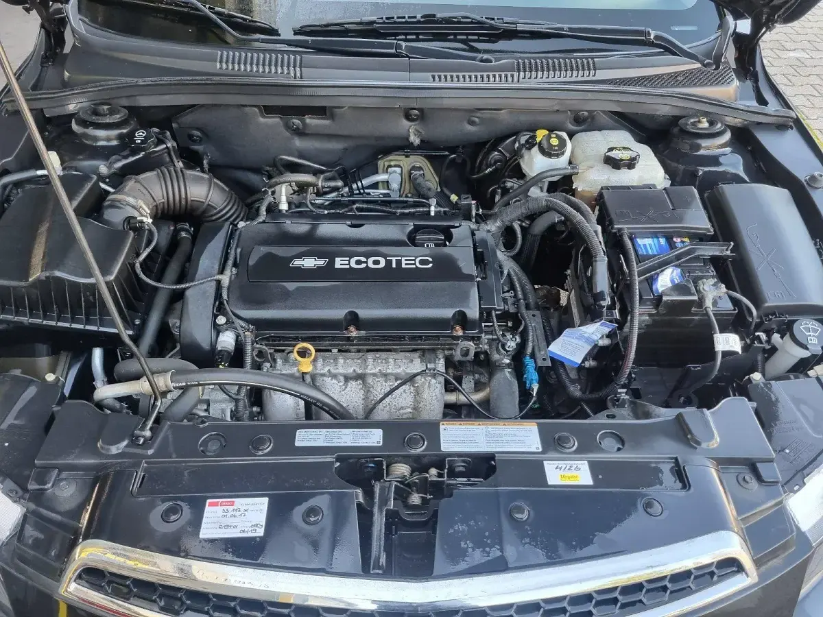 Gebraucht Chevrolet Cruze 141 PS (103 kW) 2012 Schwarz Kleinwagen