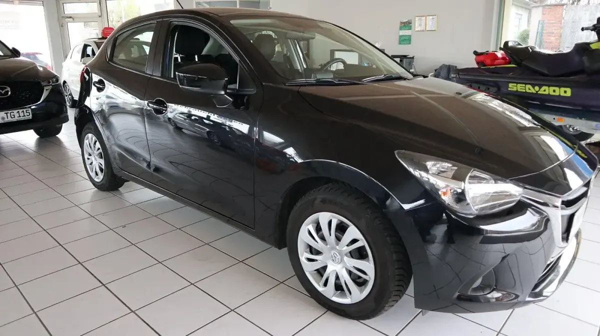 Gebraucht Mazda 2 90 PS (66 kW) 2019 Schwarz Kleinwagen