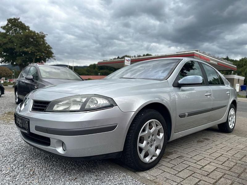 Grau Gebraucht 2005 Renault Laguna II Limousine | 1.999 € (Guter Preis) - Bild 1/4