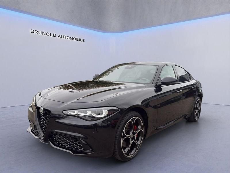Schwarz Gebraucht 2023 Alfa Romeo Giulia Competizione Limousine | 38.900 € (Fairer Preis) - Bild 1/4