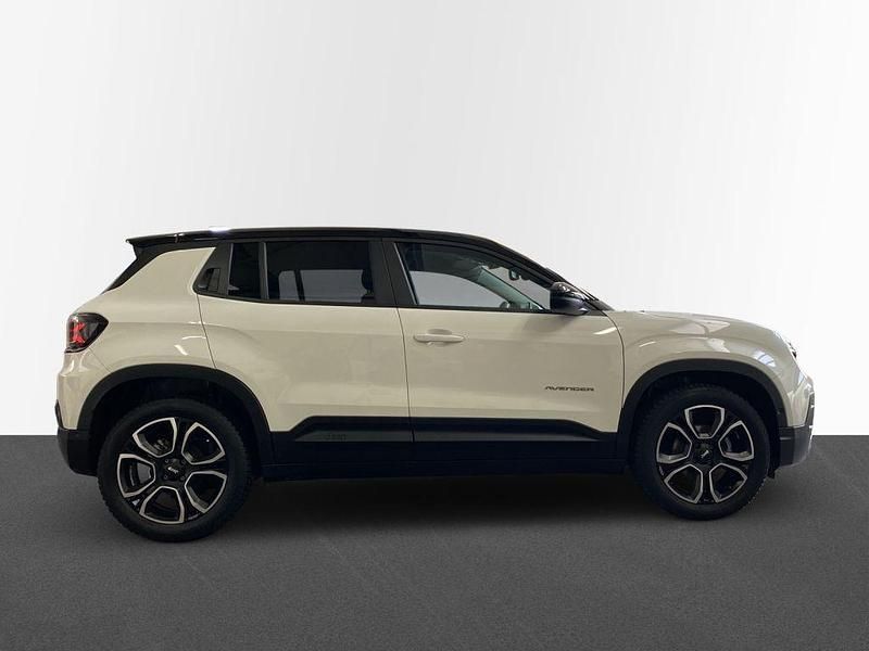 Gebraucht Jeep Avenger Summit 101 PS (74 kW) 2025 Snow white SUV