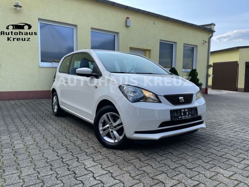 Weiß Gebraucht 2015 Seat Mii Chic Kleinwagen | 6.499 € (Fairer Preis) - Bild 1/4