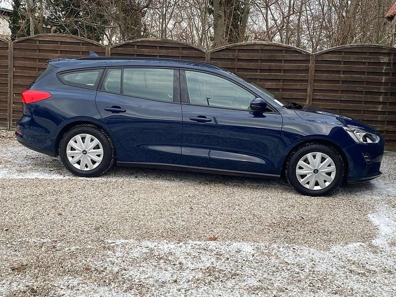 Gebraucht Ford Focus Trend 125 PS (91 kW) 2018 Blau Kombi