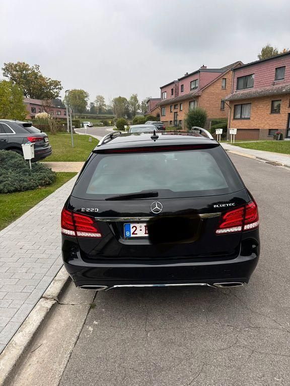 Gebraucht Mercedes E220 Avantgarde 170 PS (125 kW) 2016 Schwarz Kombi