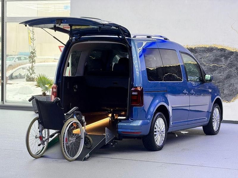 Gebraucht VW Caddy Highline 102 PS (75 kW) 2016 Blau Van / Kleinbus