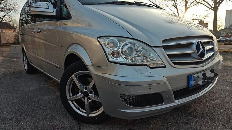 Gebraucht Mercedes Viano 224 PS (164 kW) 2012 Silber Van / Kleinbus