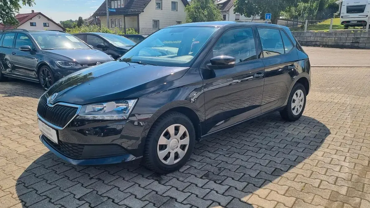 Gebraucht Skoda Fabia Active 75 PS (55 kW) 2019 Schwarz Kleinwagen