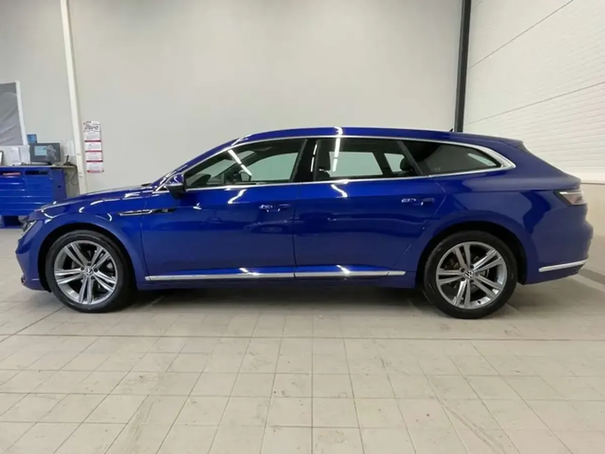 Gebraucht VW Arteon R-line 150 PS (110 kW) 2025 Lapiz blue metallic Kombi
