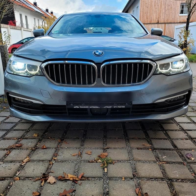 Grau Gebraucht 2020 BMW 520 Kombi | 22.300 € (Superpreis) - Bild 1/4