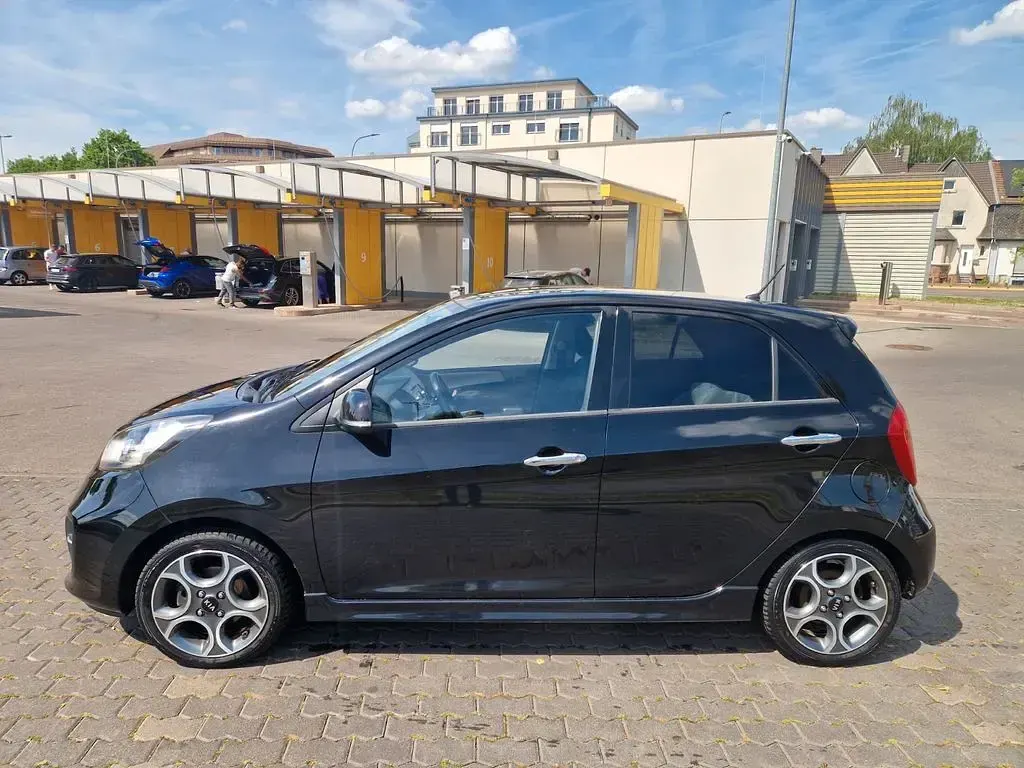 Gebraucht Kia Picanto Spirit 86 PS (63 kW) 2014 Schwarz Kleinwagen