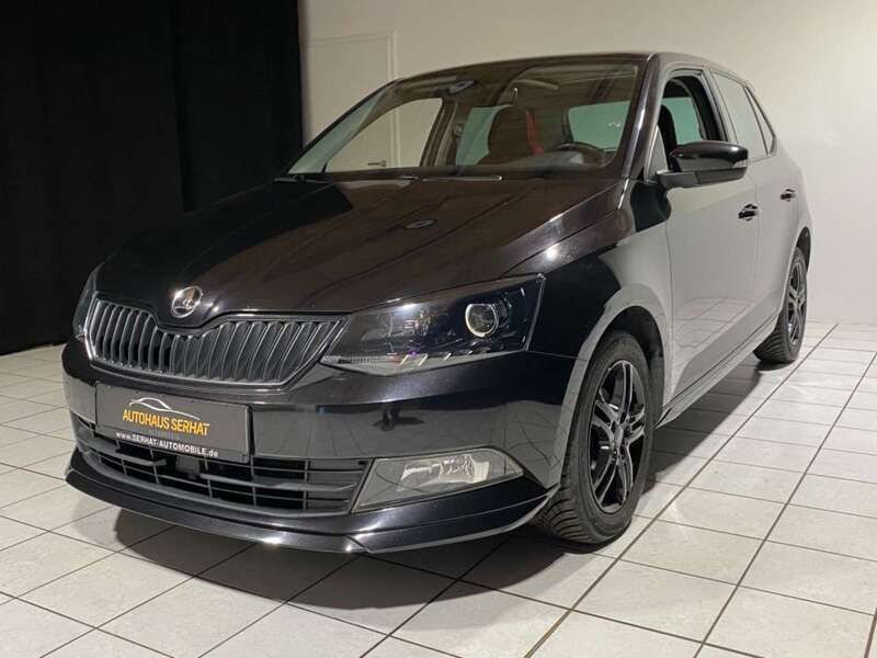 Schwarz Gebraucht 2016 Skoda Fabia Monte Carlo Kleinwagen | 8.290 € (Fairer Preis) - Bild 1/4