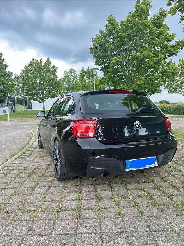 Schwarz Gebraucht 2013 BMW 118 M Sport Kleinwagen | 7.950 € (Guter Preis) - Bild 1/4