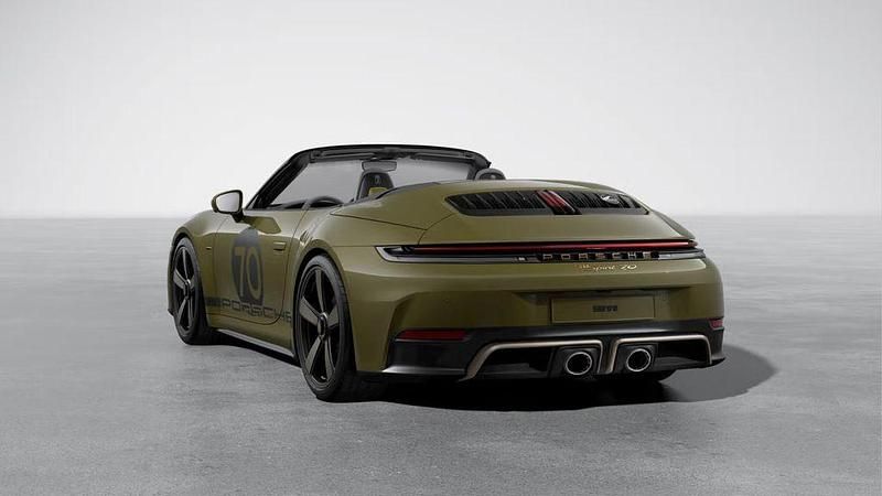 Neu Porsche 992 541 PS (397 kW) 2025 Olive neo Cabrio