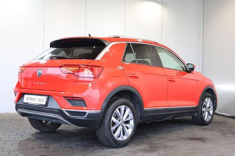 Gebraucht VW T-Roc Style 116 PS (85 kW) 2019 Rot SUV