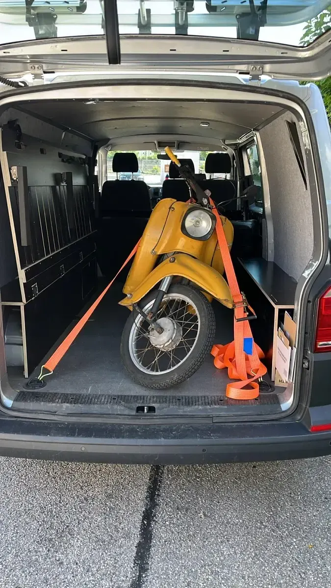 Gebraucht VW Transporter 150 PS (110 kW) 2018 Silber Van