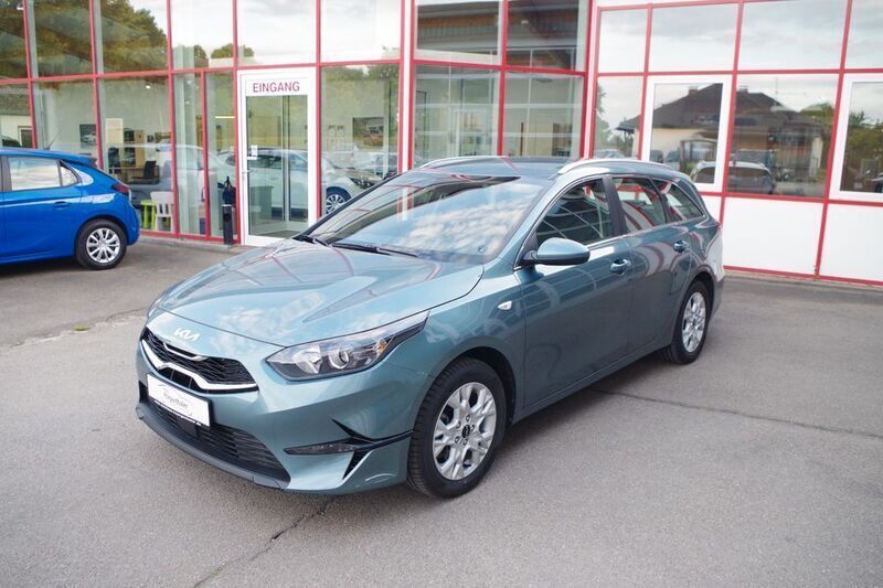 Grün Gebraucht 2023 Kia Ceed Sportswagon Vision Kombi | 23.990 € (Superpreis) - Bild 1/4