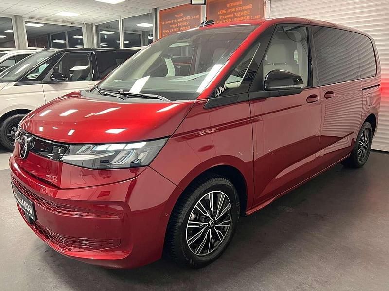 Gebraucht VW Multivan 150 PS (110 kW) 2024 Fortanarot metallic Van
