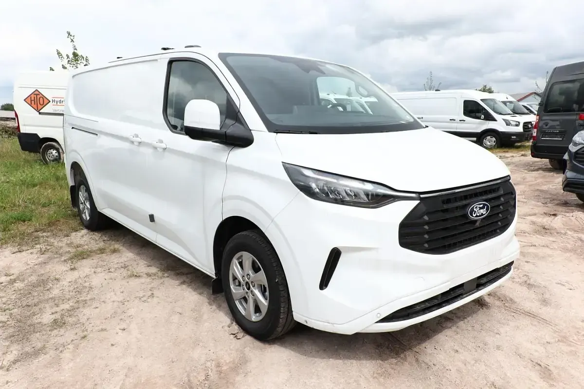 Nowe Ford Transit Custom Limited 170 KM (125 kW) 2026 Biały Van