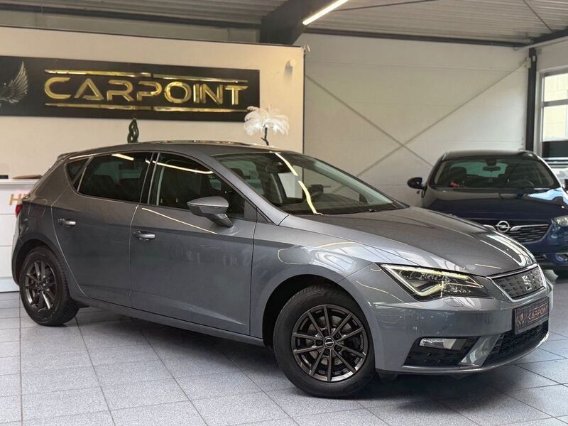 Grau Gebraucht 2017 Seat Leon Ecomotive Limousine | 13.599 € (Fairer Preis) - Bild 1/4