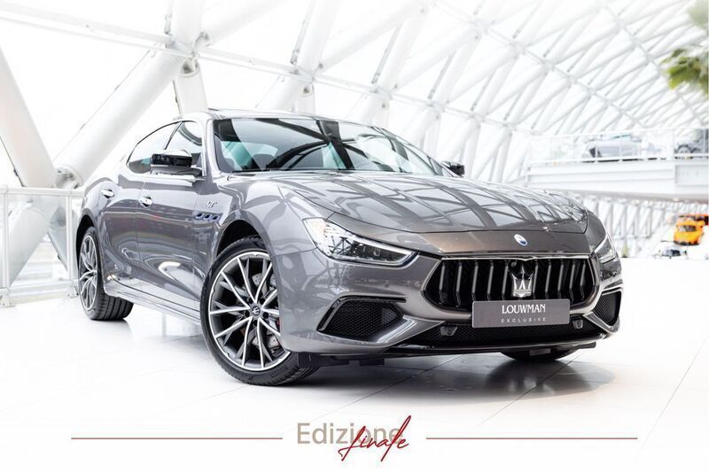 Grau Neu 2024 Maserati Ghibli GT Coupé | 117.944 € - Bild 1/4