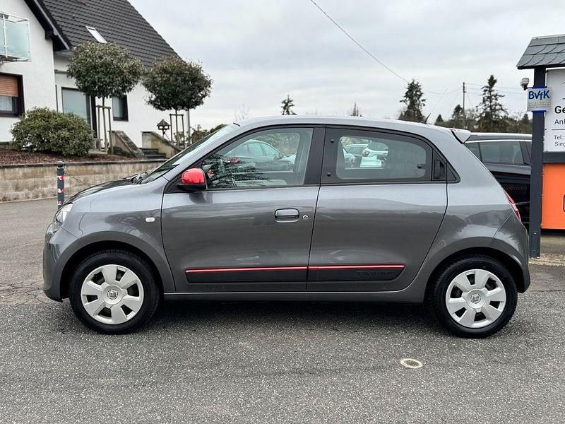 Gebraucht Renault Twingo Experience 69 PS (50 kW) 2016 Grau /rot bicolor Kleinwagen