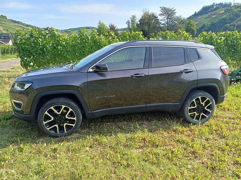 Gebraucht Jeep Compass Limited 170 PS (125 kW) 2018 SUV