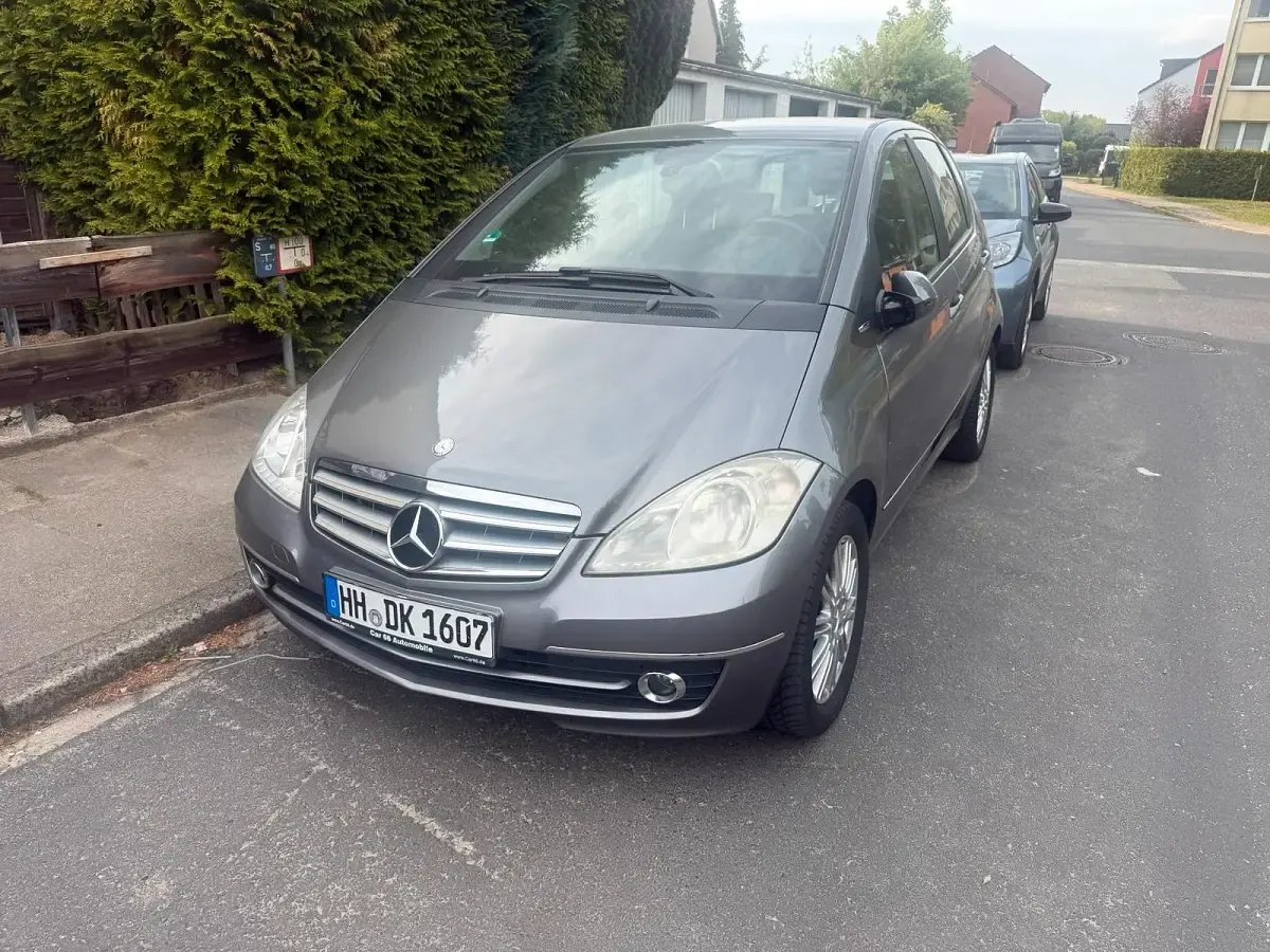 Gebraucht Mercedes A150 95 PS (69 kW) 2009 Grau Kleinwagen