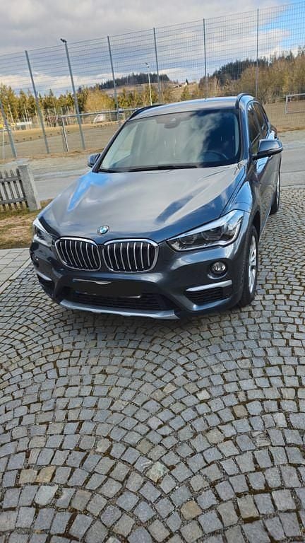 Gebraucht BMW X1 xLine 231 PS (169 kW) 2015 Grau SUV