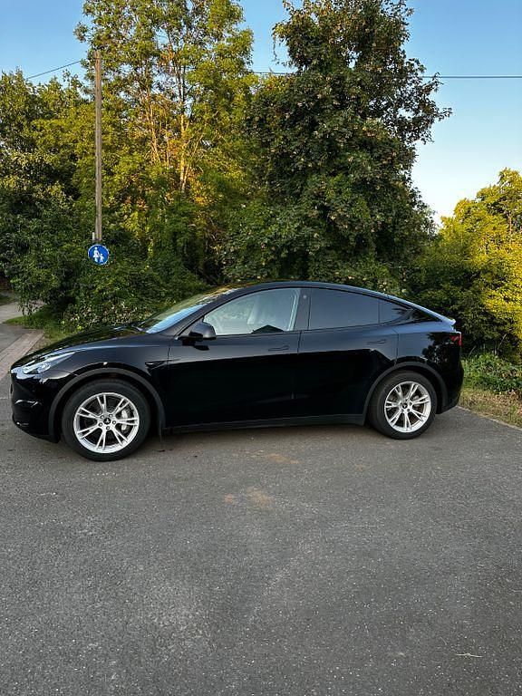 Gebraucht Tesla Model Y RWD 188 kW (256 PS) 2023 Schwarz SUV
