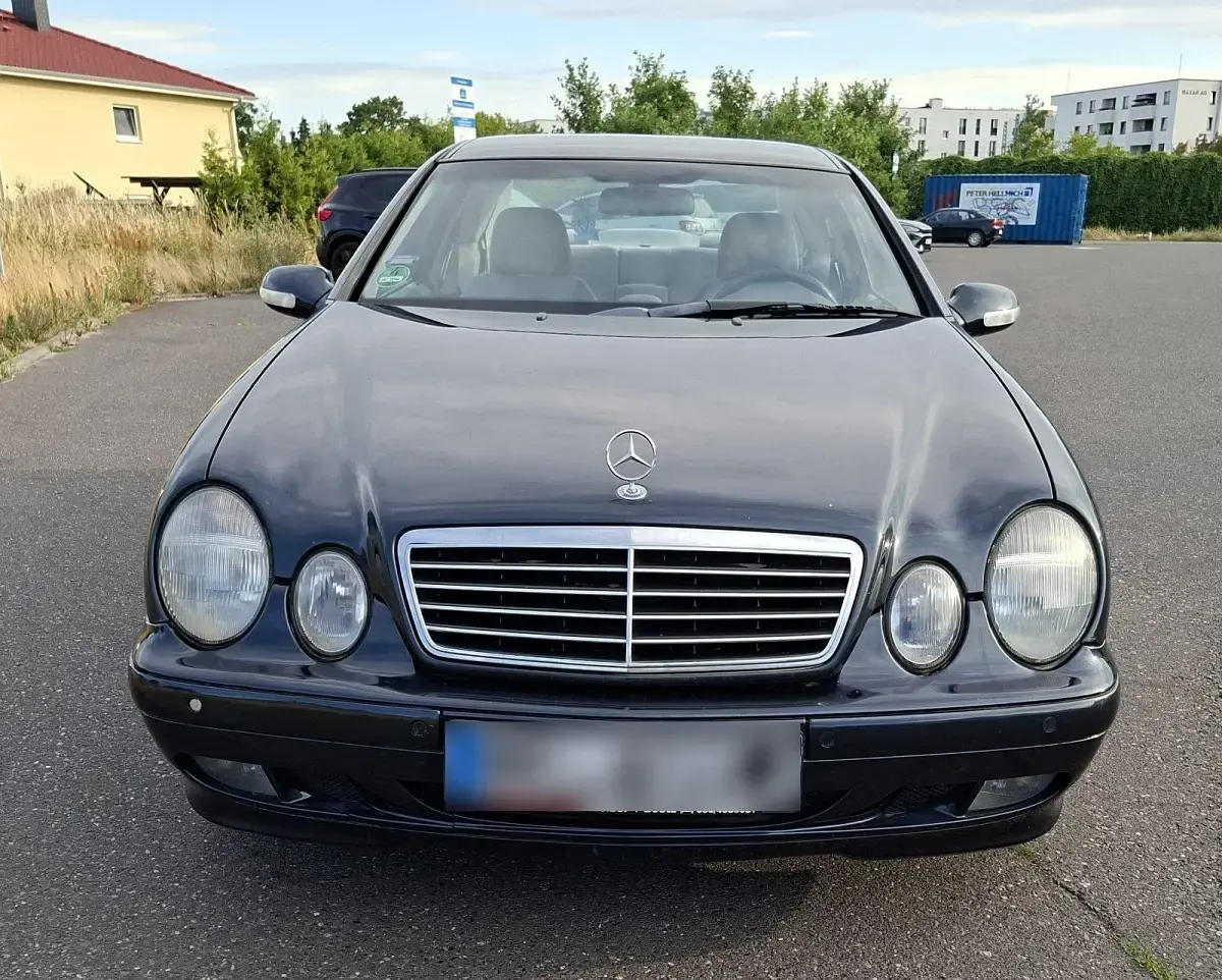 Gebraucht Mercedes CLK320 218 PS (160 kW) 2000 Schwarz Coupé