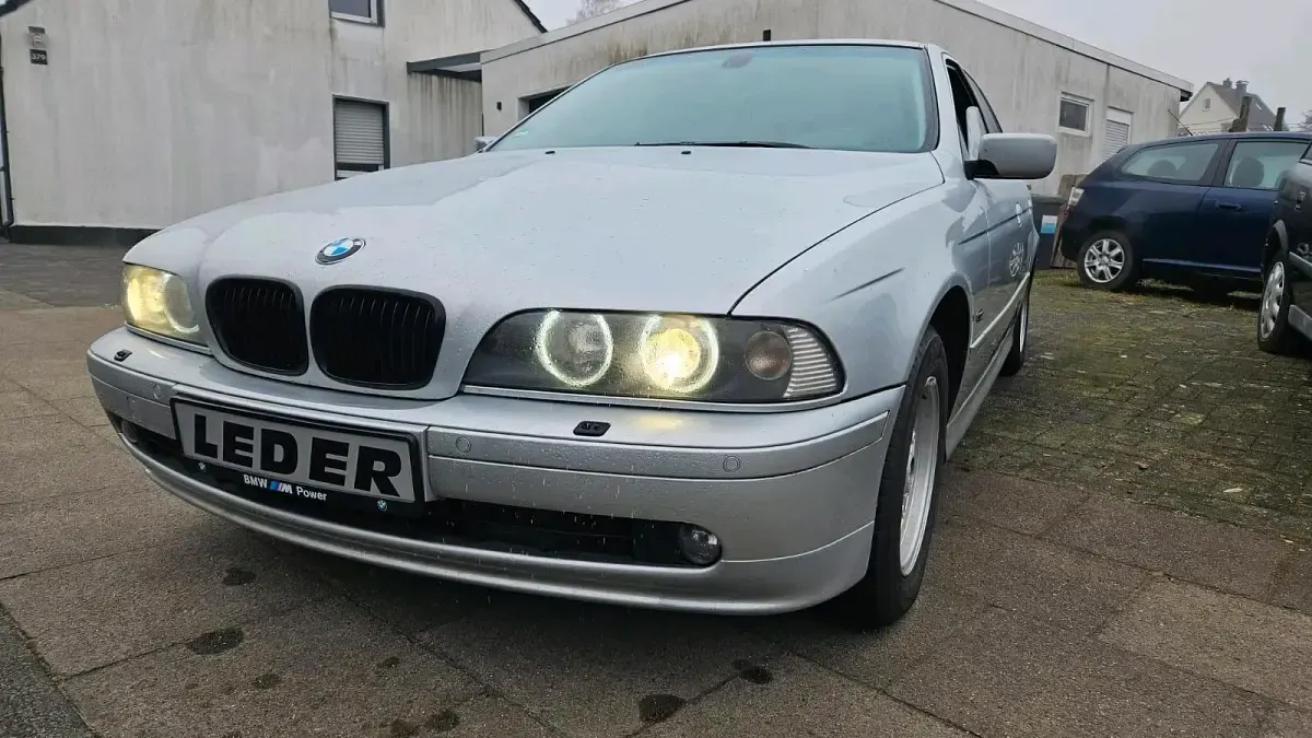Gebraucht BMW 520 170 PS (125 kW) 2003 Silber Kombi