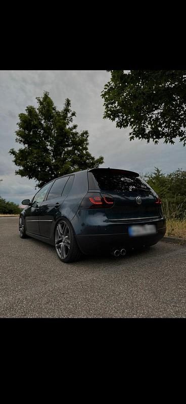 Gebraucht VW Golf V 194 PS (142 kW) 2008 Blau Kleinwagen