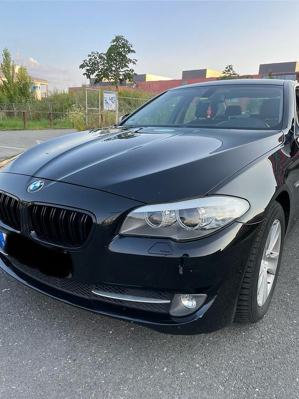 Schwarz Gebraucht 2010 BMW 525 Limousine | 12.000 € (Fairer Preis) - Bild 1/4