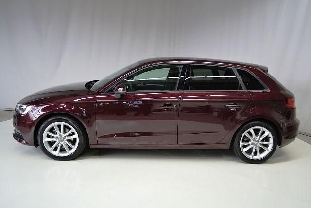 Gebraucht Audi A3 Ambition 140 PS (102 kW) 2013 Rot metallic Limousine