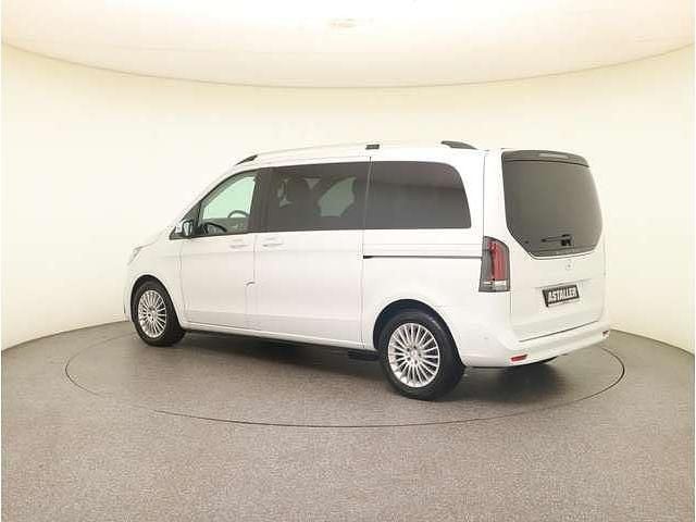 Gebraucht Mercedes V250 Style 190 PS (139 kW) 2024 Weiss Van / Kleinbus