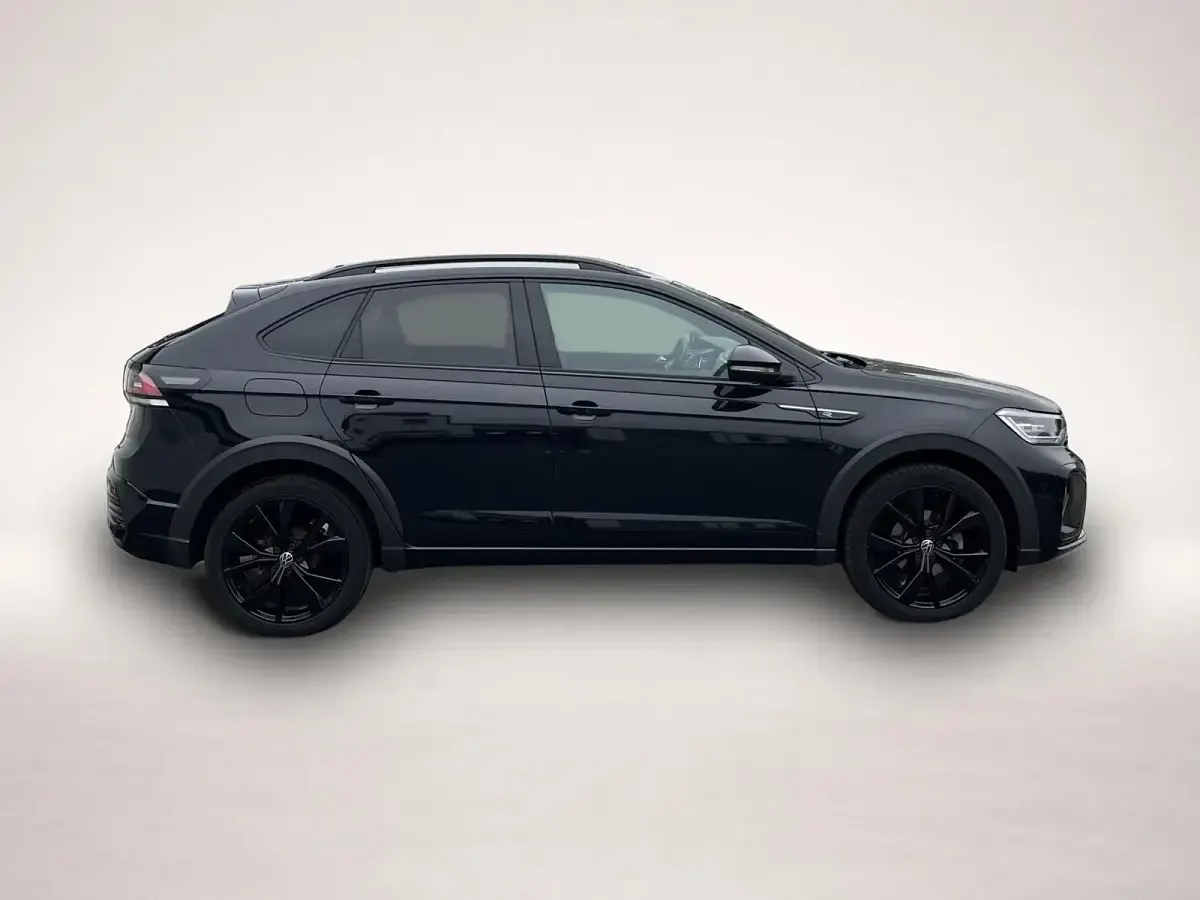Gebraucht VW Taigo R-line 150 PS (110 kW) 2022 Manufacturer SUV