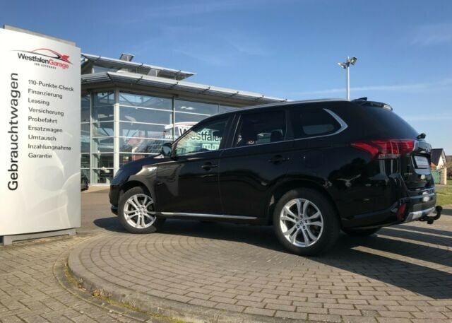 Gebraucht Mitsubishi Outlander P-HEV Top 121 PS (88 kW) 2017 Andere farbe SUV