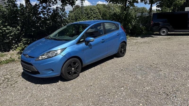 Blau Gebraucht 2009 Ford Fiesta Trend Kleinwagen | 1.990 € (Superpreis) - Bild 1/4
