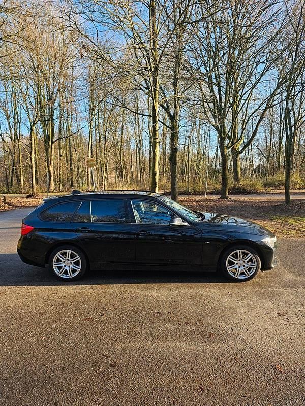Gebraucht BMW 316 Sport Line 136 PS (100 kW) 2014 Schwarz Kombi